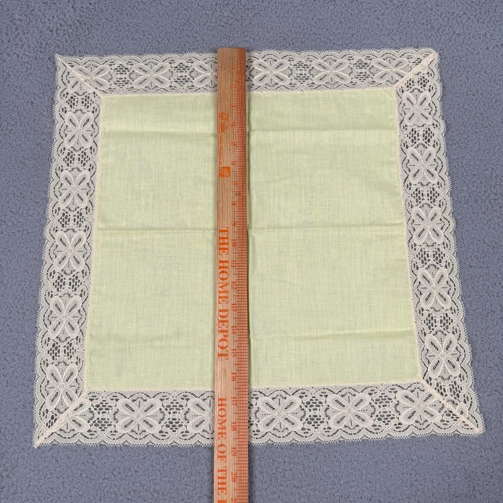 Unbranded vintage set